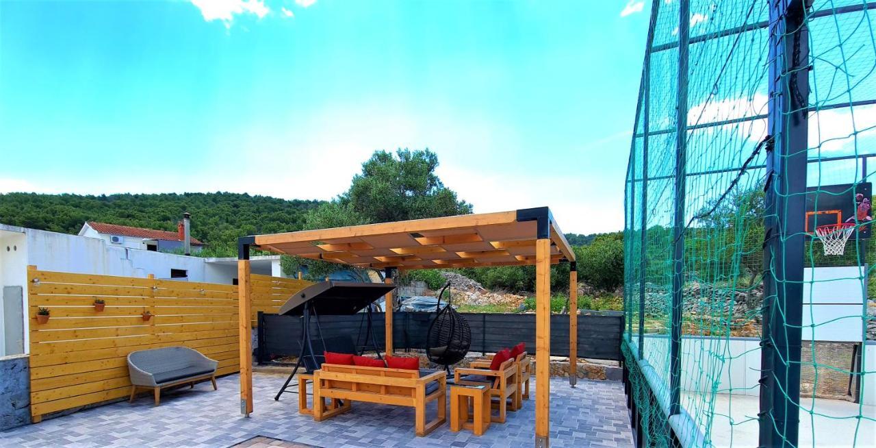 Villa Freya - Vacation House Slatine Buitenkant foto