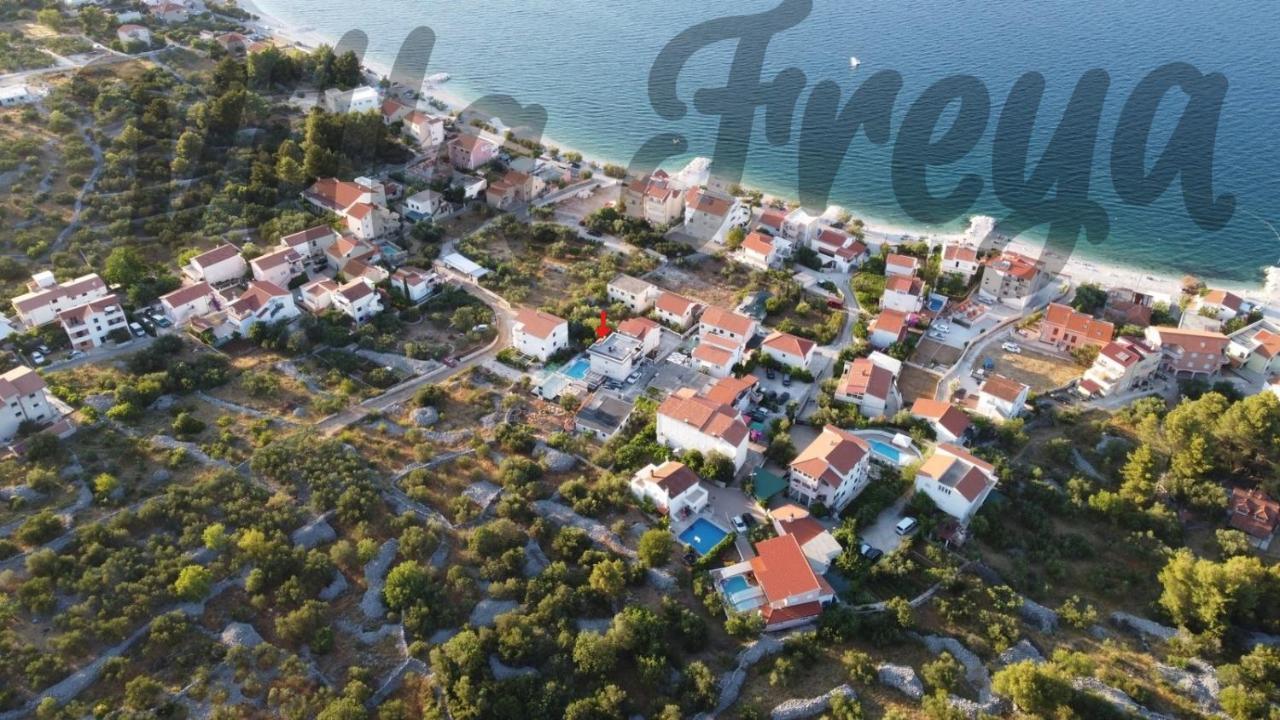 Villa Freya - Vacation House Slatine Buitenkant foto