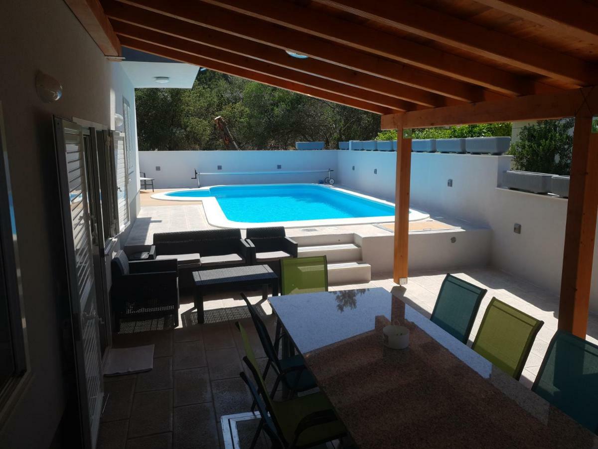 Villa Freya - Vacation House Slatine Buitenkant foto